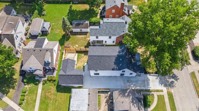 3834 Petoskey Avenue, Mariemont, OH 45227