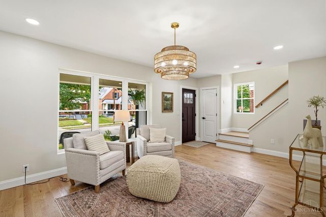 3834 Petoskey Avenue, Mariemont, OH 45227