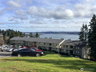 1700 W Sunn Fjord Lane #L101, Bremerton, WA 98312