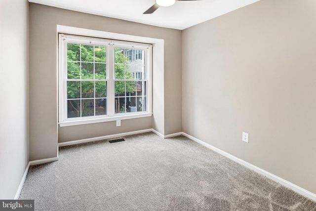 3234 FOOTHILL ST, Woodbridge, VA 22192