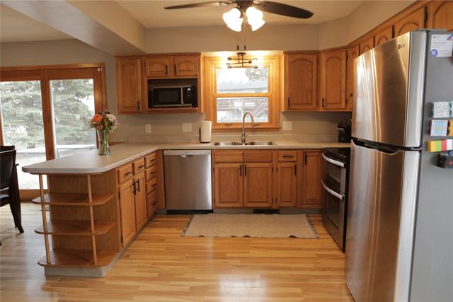 1229 SW Franklin Court, Ankeny, IA 50023