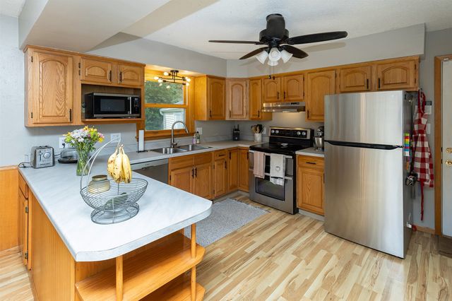 1229 SW Franklin Court, Ankeny, IA 50023