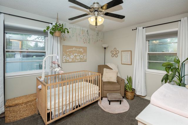 1229 SW Franklin Court, Ankeny, IA 50023