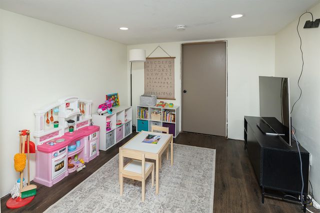 1229 SW Franklin Court, Ankeny, IA 50023