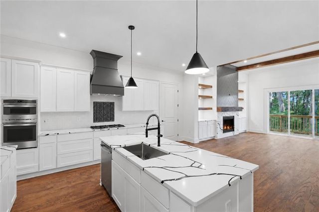 741 N Price Road, Sugar Hill, GA 30518