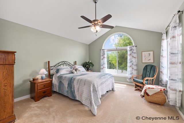 811 WEST DALE BLVD, Cheyenne, WY 82009