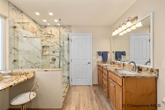 811 WEST DALE BLVD, Cheyenne, WY 82009
