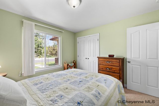 811 WEST DALE BLVD, Cheyenne, WY 82009