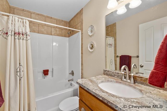 811 WEST DALE BLVD, Cheyenne, WY 82009