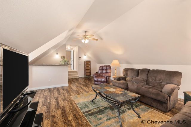 811 WEST DALE BLVD, Cheyenne, WY 82009