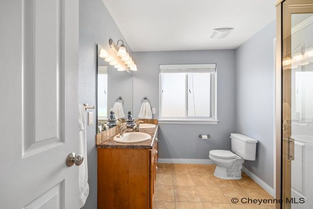 811 WEST DALE BLVD, Cheyenne, WY 82009