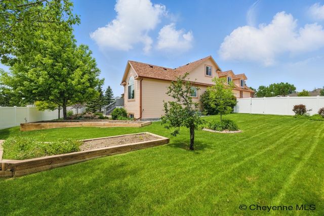 811 WEST DALE BLVD, Cheyenne, WY 82009