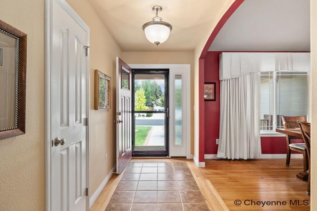 811 WEST DALE BLVD, Cheyenne, WY 82009
