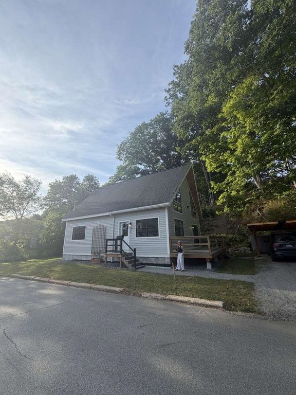 188 Wall Street, Springfield, VT 05156