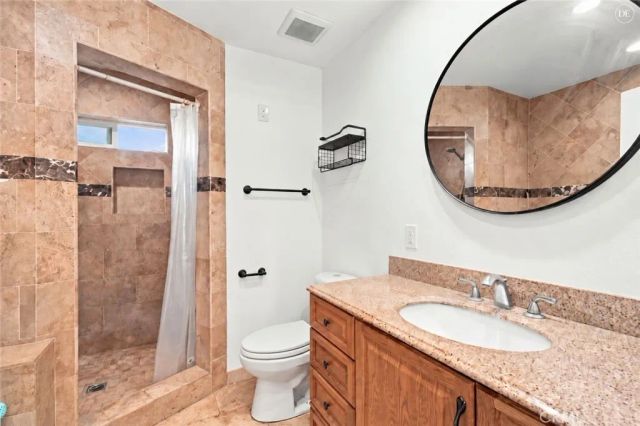 5510 Roosevelt Avenue, Santa Ana, CA 92703
