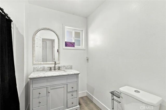 5510 Roosevelt Avenue, Santa Ana, CA 92703