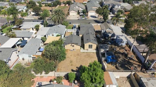 5510 Roosevelt Avenue, Santa Ana, CA 92703