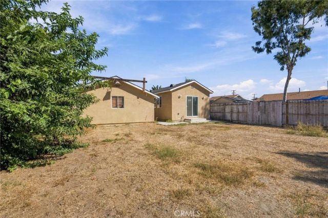 5510 Roosevelt Avenue, Santa Ana, CA 92703
