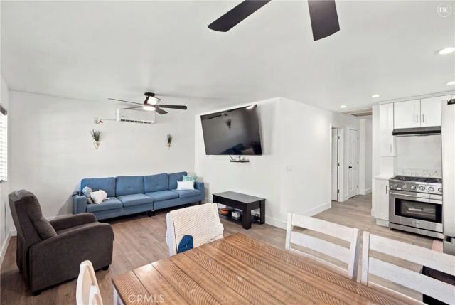 5510 Roosevelt Avenue, Santa Ana, CA 92703