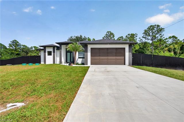 414 Highland AVE, Lehigh Acres, FL 33972