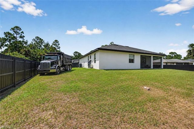414 Highland AVE, Lehigh Acres, FL 33972