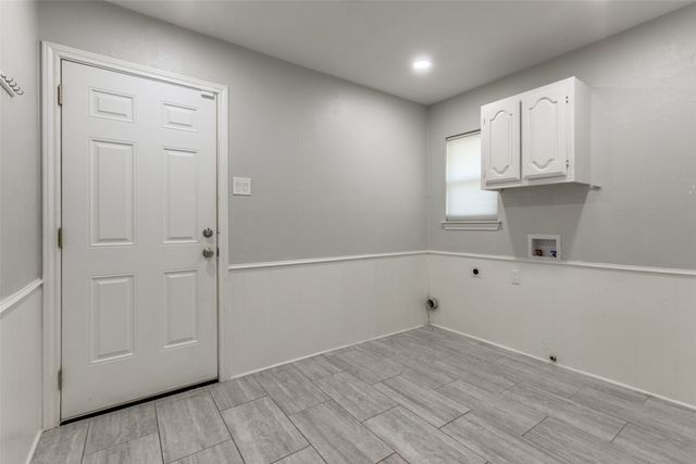 8833 Flint Falls Drive, Dallas, TX 75243