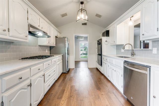 8833 Flint Falls Drive, Dallas, TX 75243