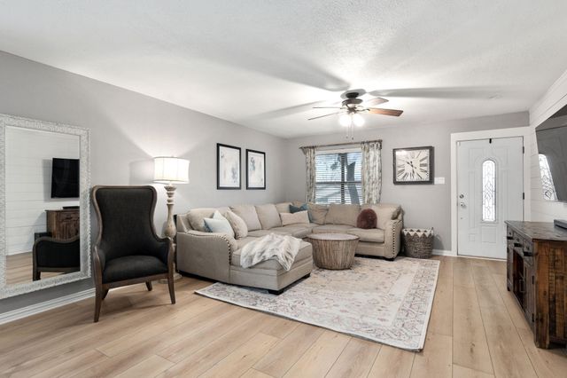 1741 Delaford Drive, Carrollton, TX 75007