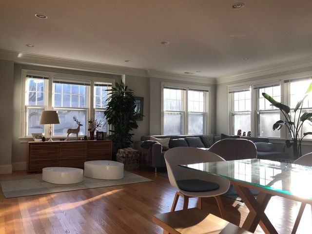 279 Walnut Street 2, Brookline, MA 02445