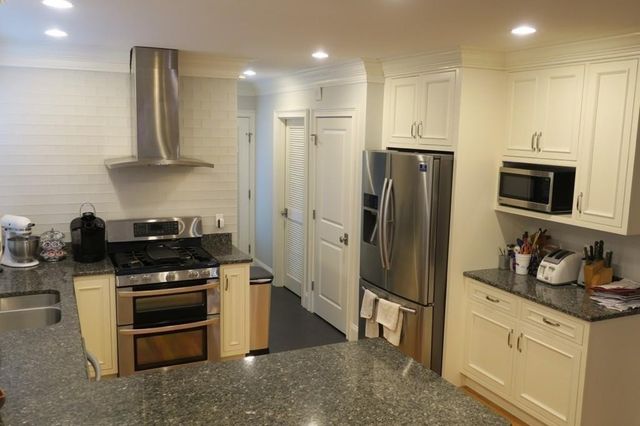279 Walnut Street 2, Brookline, MA 02445
