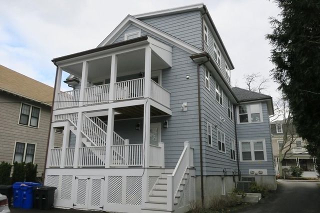 279 Walnut Street 2, Brookline, MA 02445