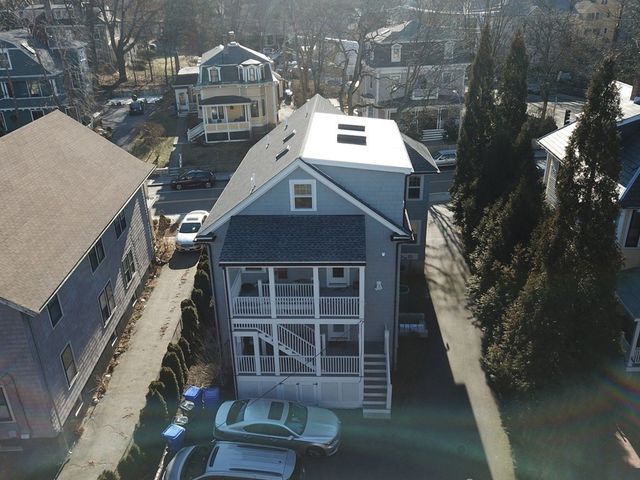 279 Walnut Street 2, Brookline, MA 02445