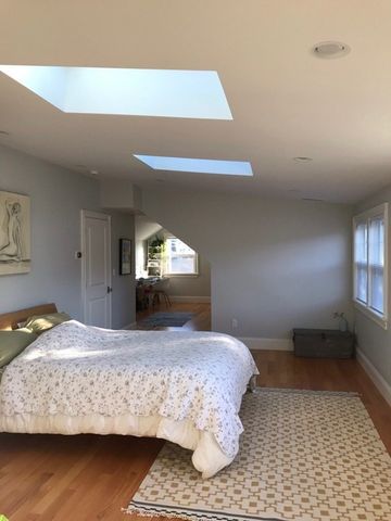 279 Walnut Street 2, Brookline, MA 02445