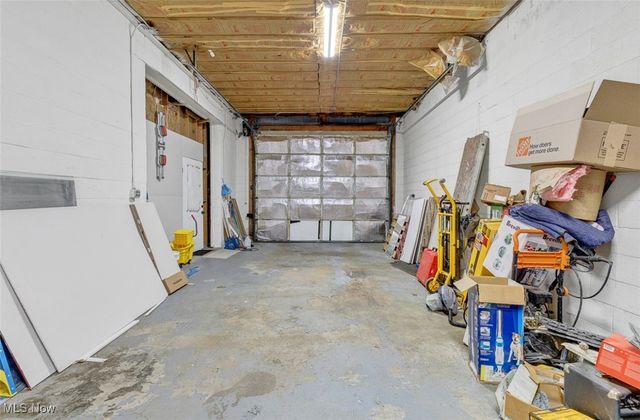 17827 Roseland Road, Cleveland, OH 44112