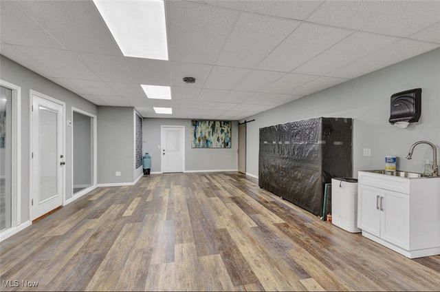 17827 Roseland Road, Cleveland, OH 44112