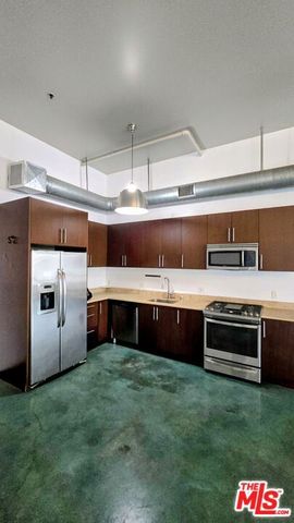 849 S Broadway 1208, Los Angeles, CA 90014