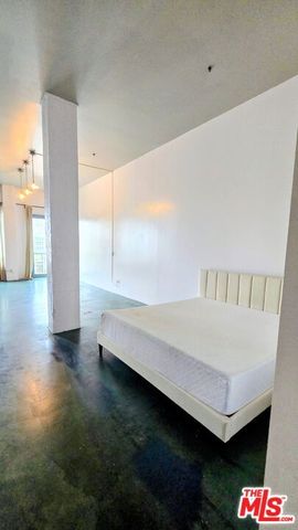 849 S Broadway 1208, Los Angeles, CA 90014