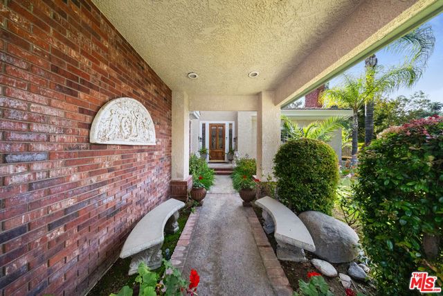 1160 Englewild Drive, Glendora, CA 91741