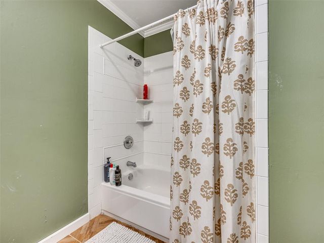 324 W Seward Road, Guthrie, OK 73044