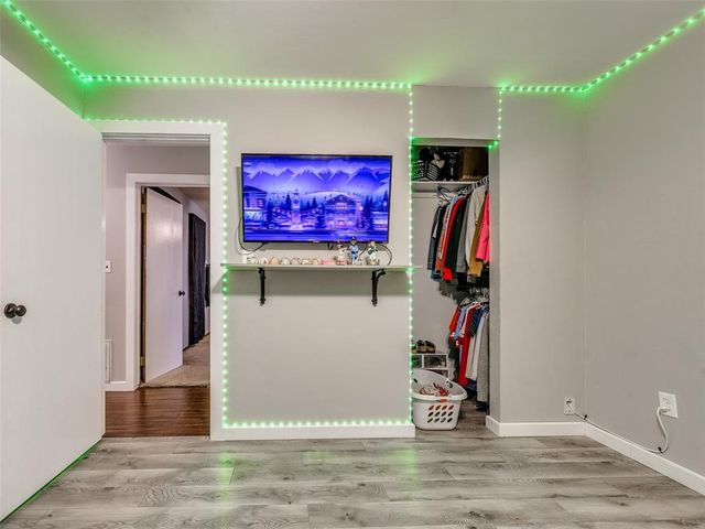 324 W Seward Road, Guthrie, OK 73044