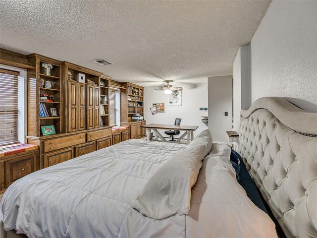 324 W Seward Road, Guthrie, OK 73044