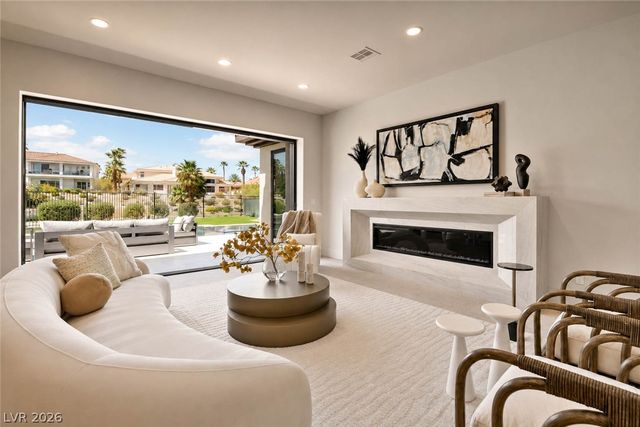 2221 Glenbrook Way, Las Vegas, NV 89117