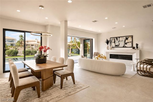 2221 Glenbrook Way, Las Vegas, NV 89117