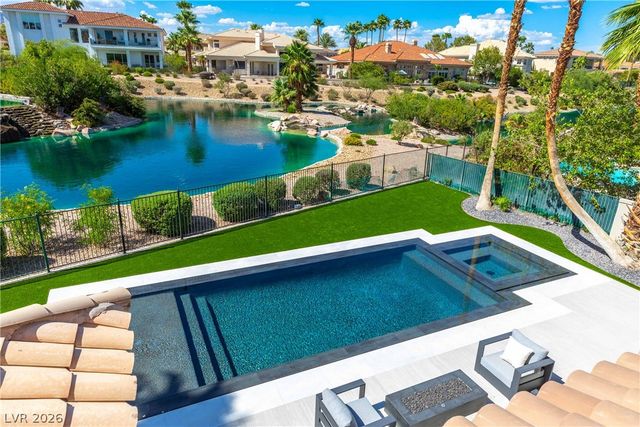 2221 Glenbrook Way, Las Vegas, NV 89117