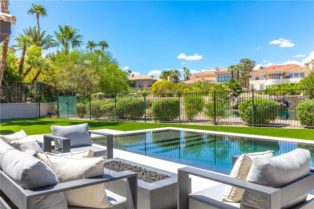 2221 Glenbrook Way, Las Vegas, NV 89117