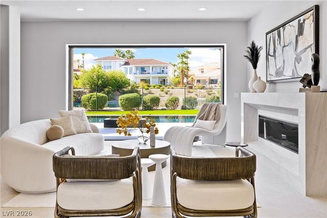 2221 Glenbrook Way, Las Vegas, NV 89117
