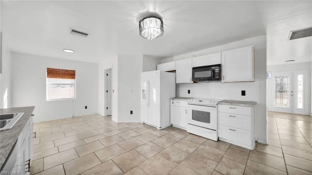 918 Acroft AVE, Lehigh Acres, FL 33971