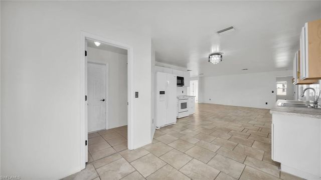 918 Acroft AVE, Lehigh Acres, FL 33971