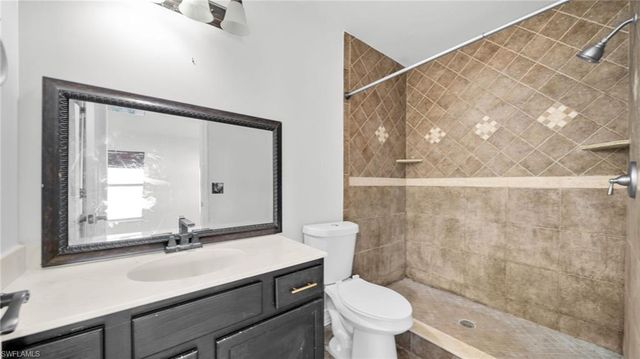 918 Acroft AVE, Lehigh Acres, FL 33971