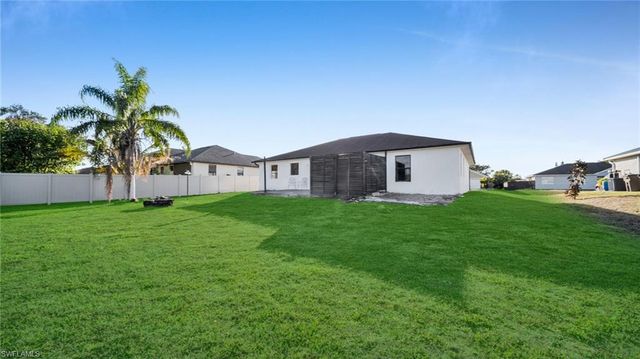 918 Acroft AVE, Lehigh Acres, FL 33971